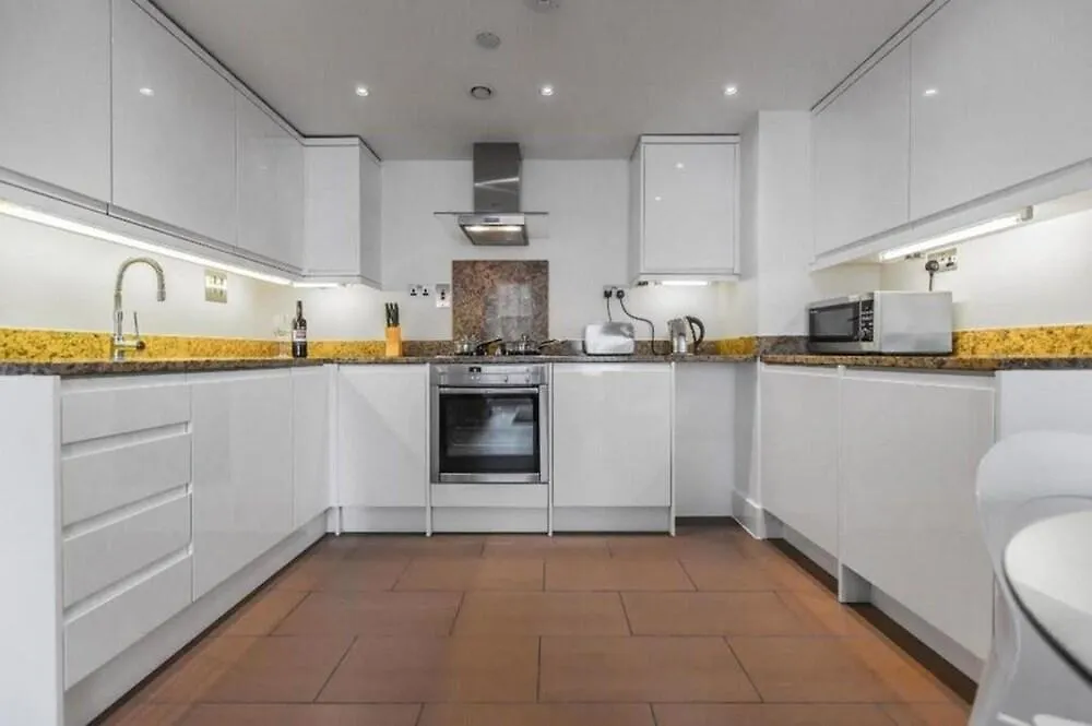 **** Hotel Valet Apartments Limehouse London United Kingdom